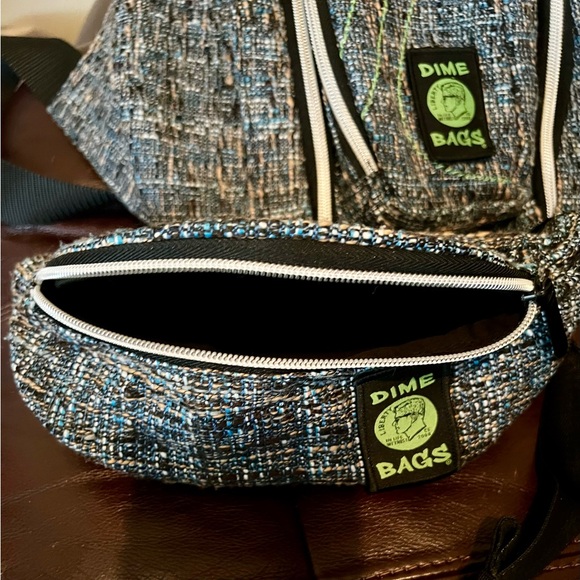 Dime bag slinger adjustable crossbody blue tweed with bonus fanny pack! - Picture 6 of 11